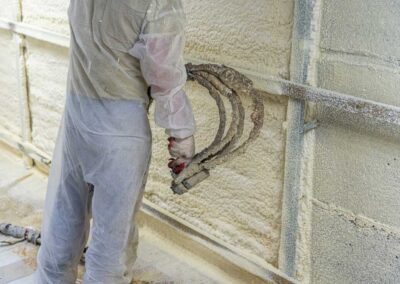 prescott-spray-fom-insulation-with-team_orig